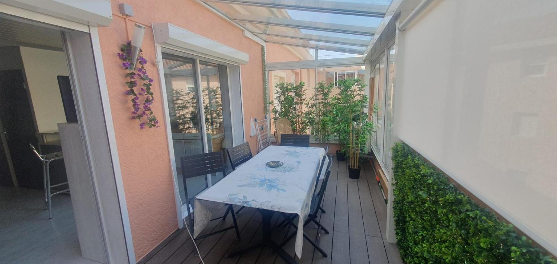 Joli Et Spacieux Studio Avec Garage Au Bord De Mer Fréjus Eksteriør billede